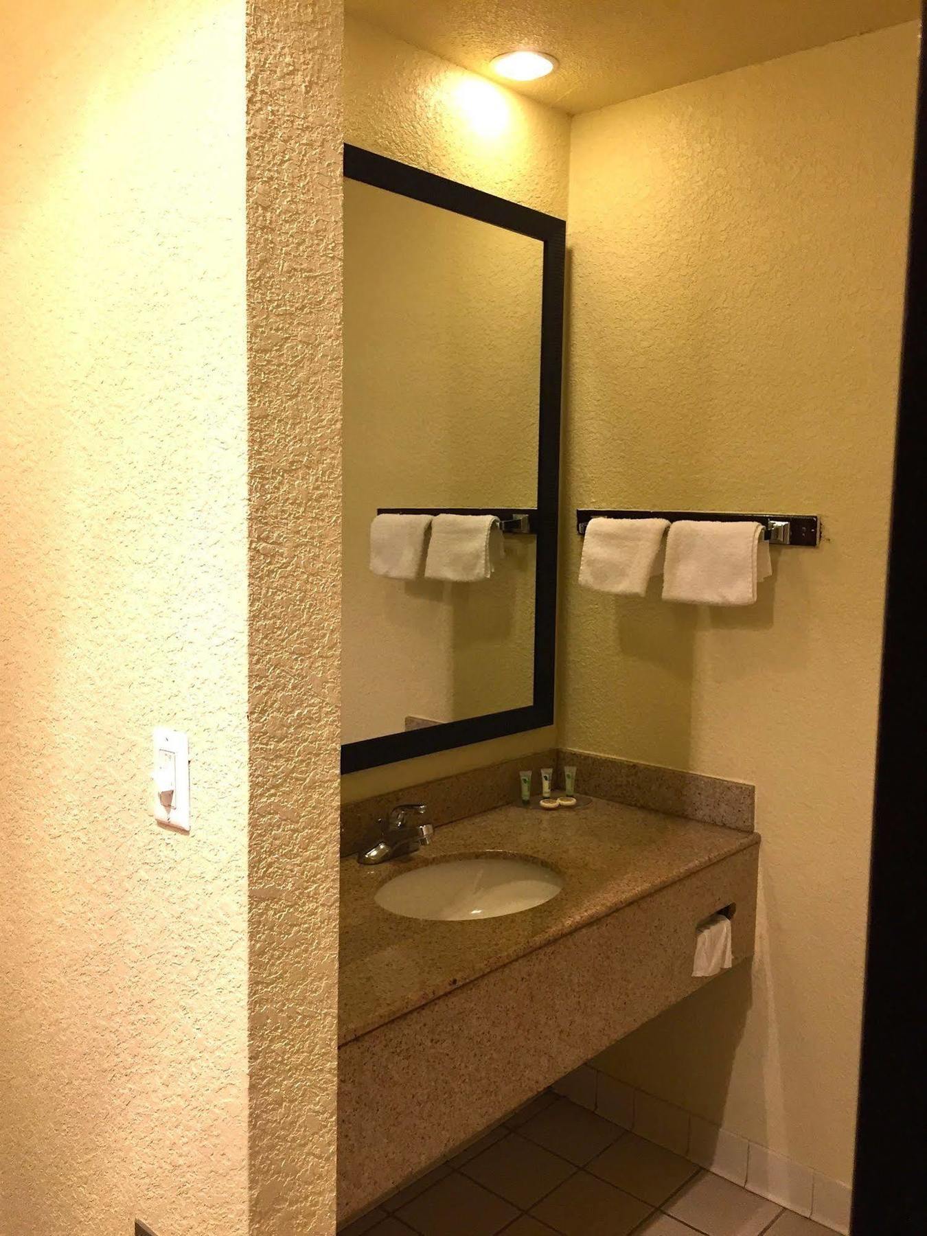 Travelers Inn Elizabeth City Zewnętrze zdjęcie